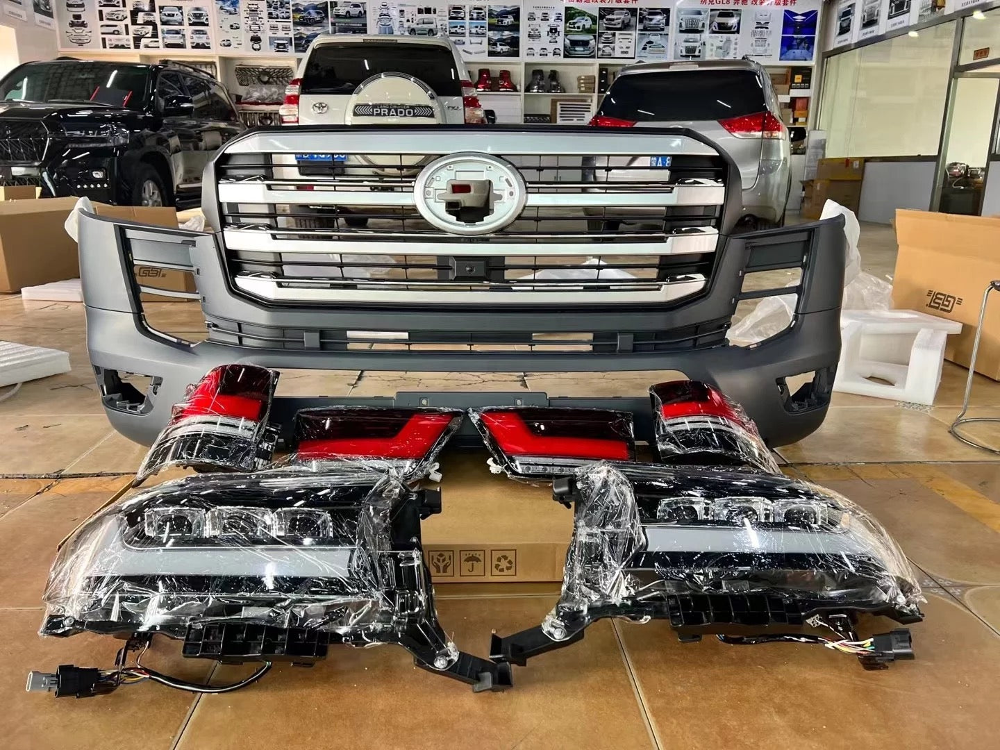 Toyota Land Cruiser 300 Headlights Headlamps with Front Grill